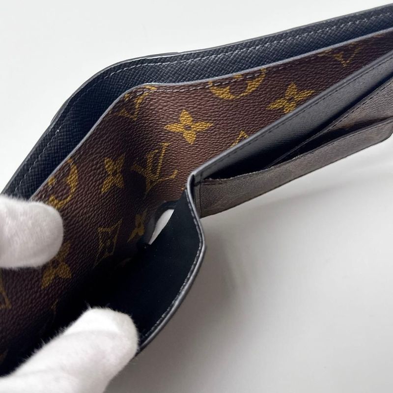 Louis Vuitton Portefeuille Multiple Monogram Macassar Wallet
