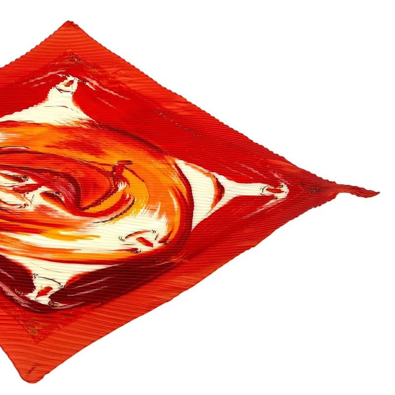 Hermes Pleated Scarf Smiles in Third Millenary Silk Red