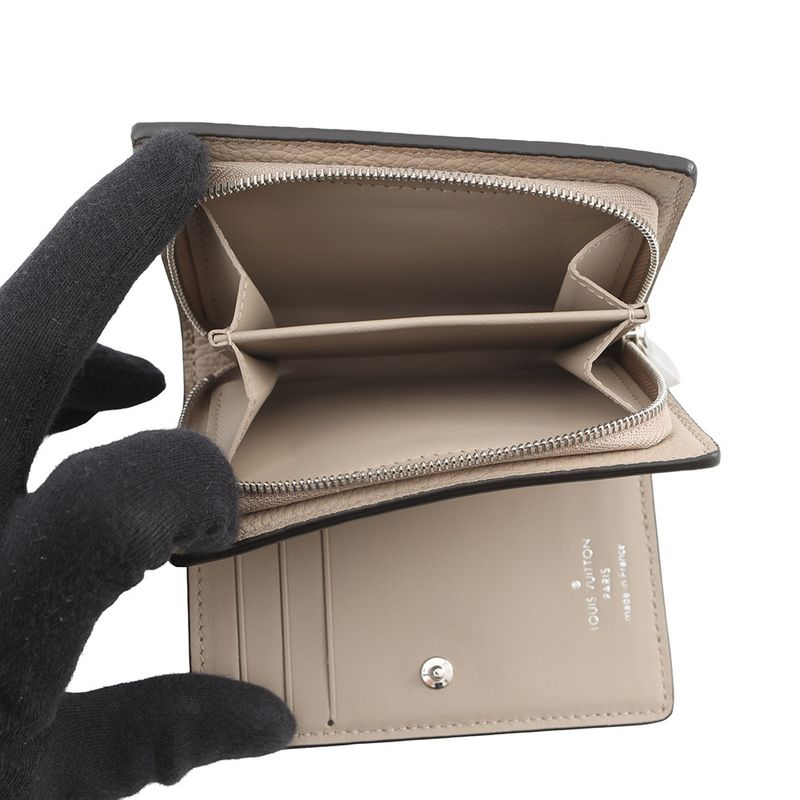 Louis Vuitton Bifold Wallet Monogram Mahina Portefeuille Ku