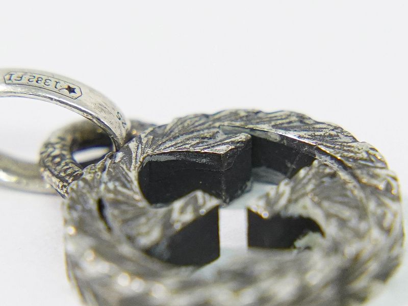 Gucci Icon Interlocking Pendant Top Pen Top Silver