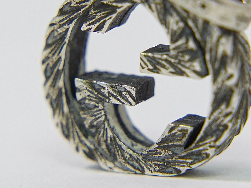 Gucci Icon Interlocking Pendant Top Pen Top Silver