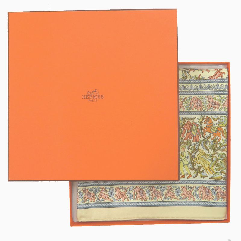 Hermes Carre 90 Indian Hunting Chasse en Inde Scarf Silk Ivory Yellow Light Blue