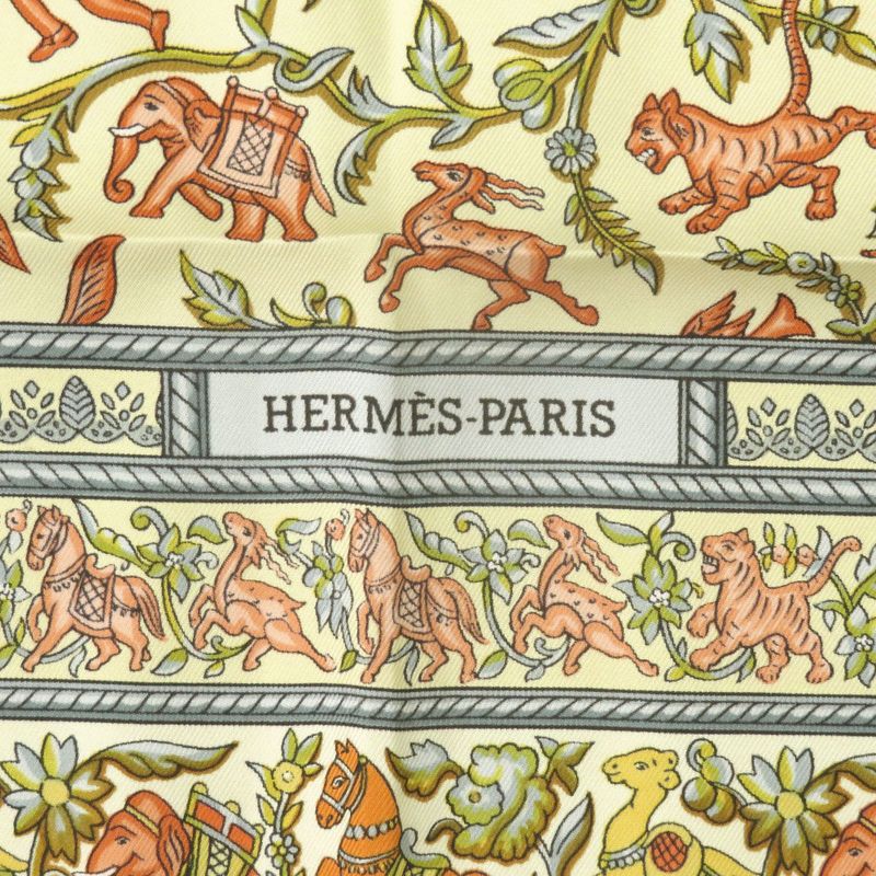 Hermes Carre 90 Indian Hunting Chasse en Inde Scarf Silk Ivory Yellow Light Blue