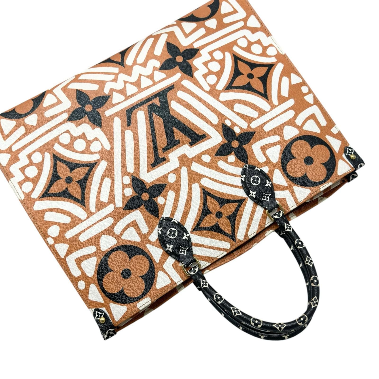 Louis Vuitton On The Go GM Shoulder Bag Monogram Canvas Orange Graffiti — view 5