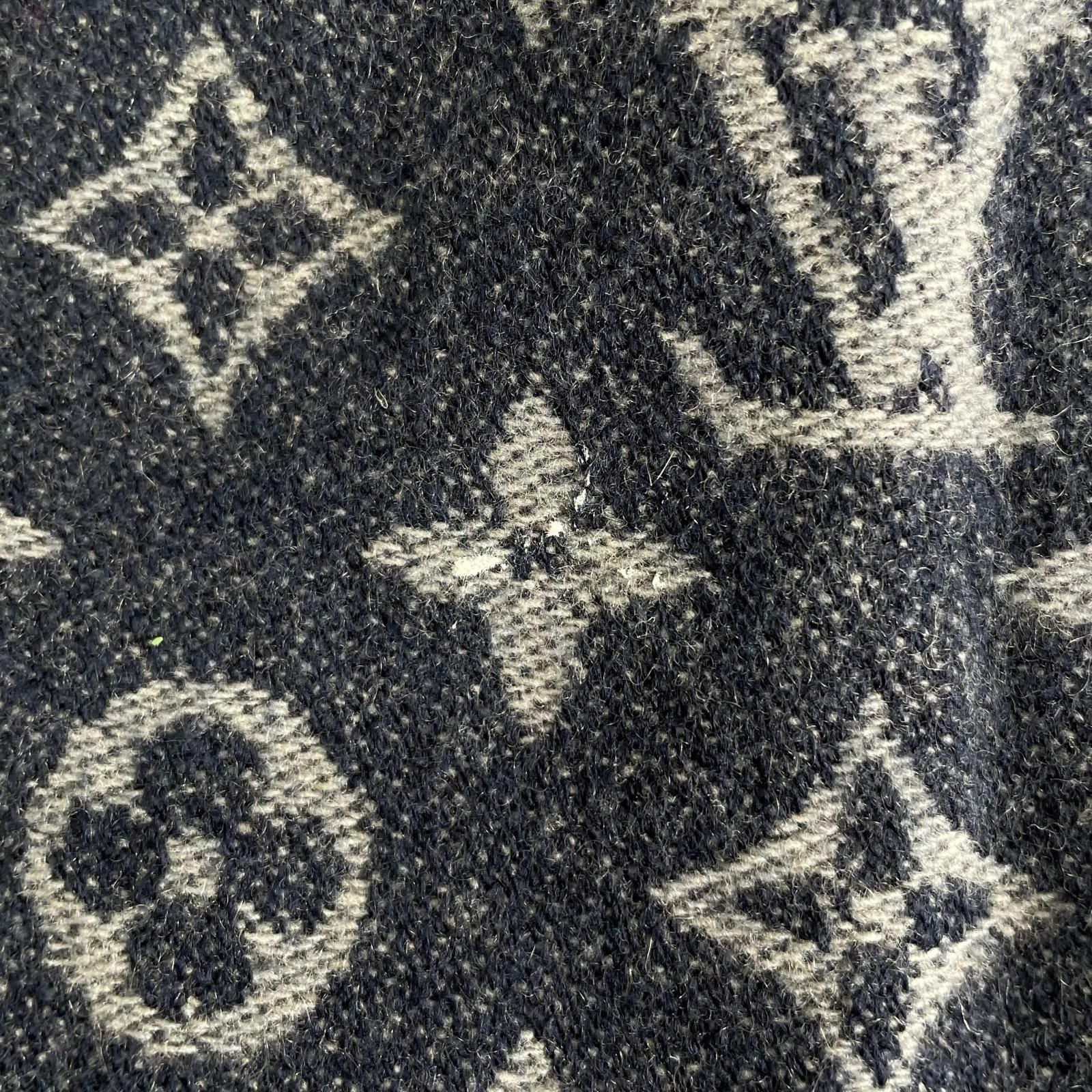Louis Vuitton Etole AW Scarf Cashmere Wool Navy — view 8