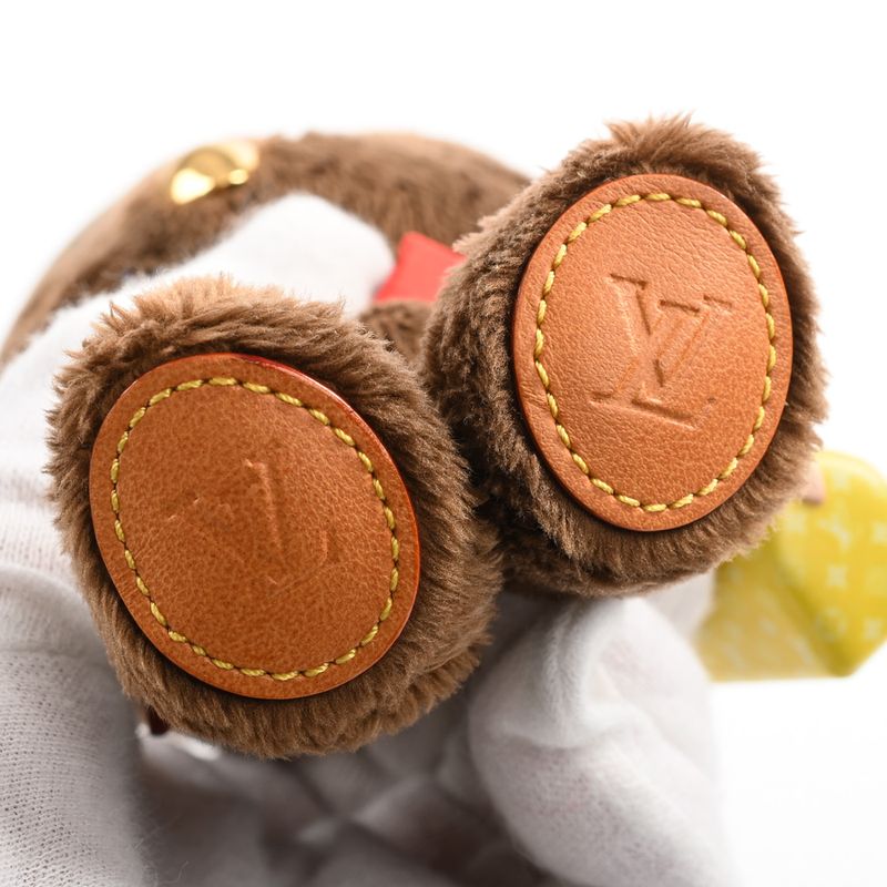 Louis Vuitton Charm LV Bear Keychain