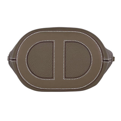 Hermes in the Loop 18 Handbag Taurillon Clemence Etoupe
