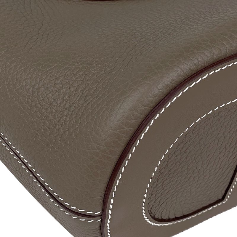 Hermes in the Loop 18 Handbag Taurillon Clemence Etoupe