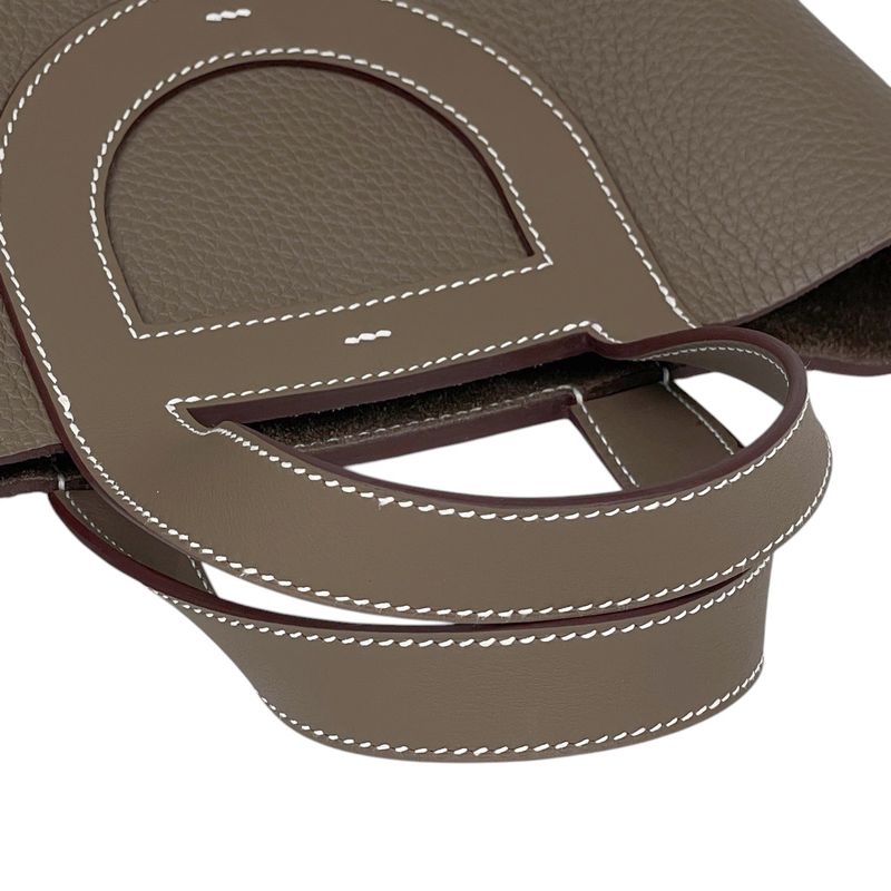Hermes in the Loop 18 Handbag Taurillon Clemence Etoupe