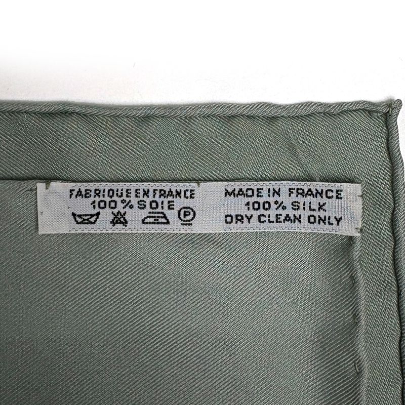 Hermes Carre 90 the Bull & Mouth Regents Circus Piccadilly Mail Scarf Silk Gray