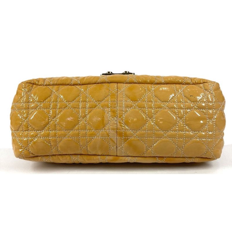 Dior Shoulder Bag Cannage Logo Chain Enamel Beige