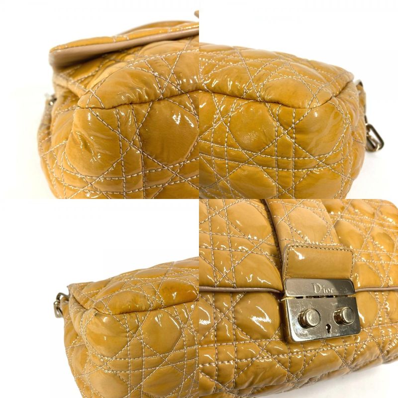 Dior Shoulder Bag Cannage Logo Chain Enamel Beige