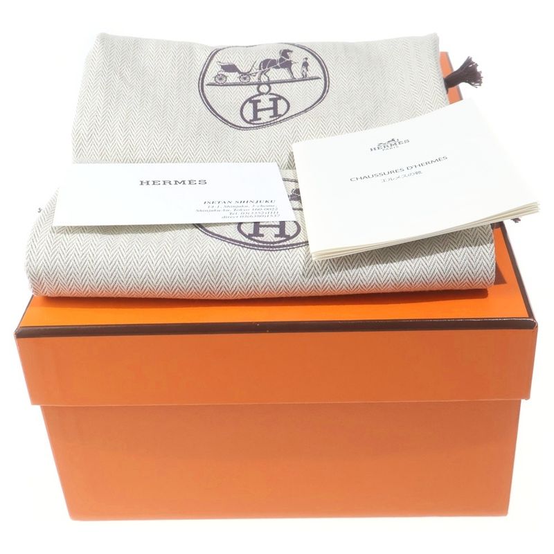 Hermes Faubourg Hlogo Plate Leather Low Cut Shoes Loafers White
