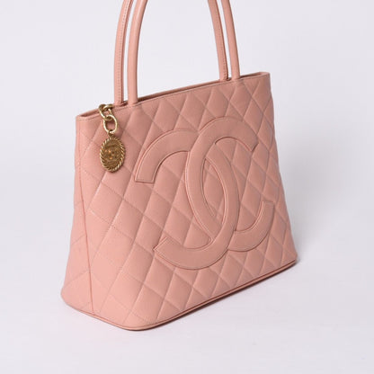 Chanel Reissue Tote Handbag CC Logo Caviar Leather Pink — view 3