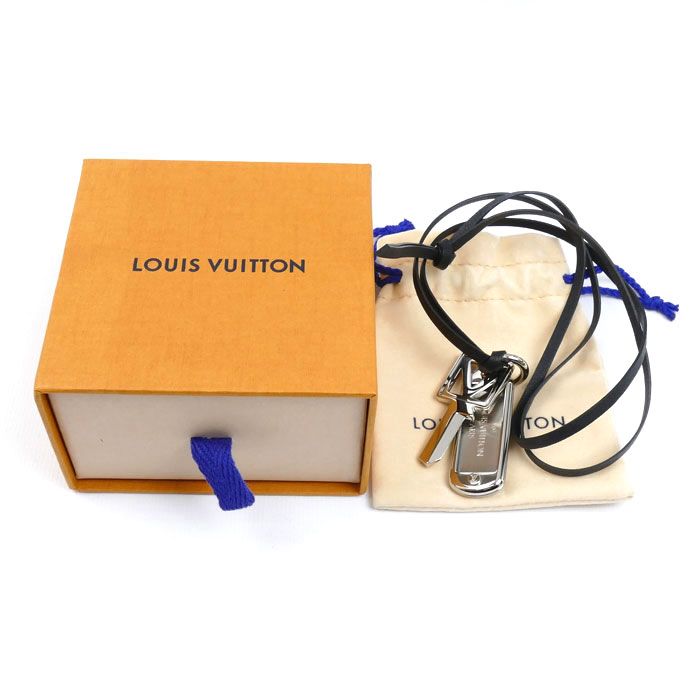 Louis Vuitton Metal Leather Collier Plaque Square Necklace
