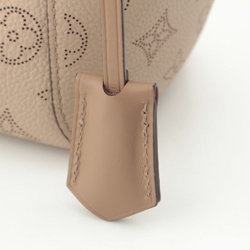 Louis Vuitton Monogram Mahina Leather Hina PM 2-Way Shoulder Tote Handbag Gare