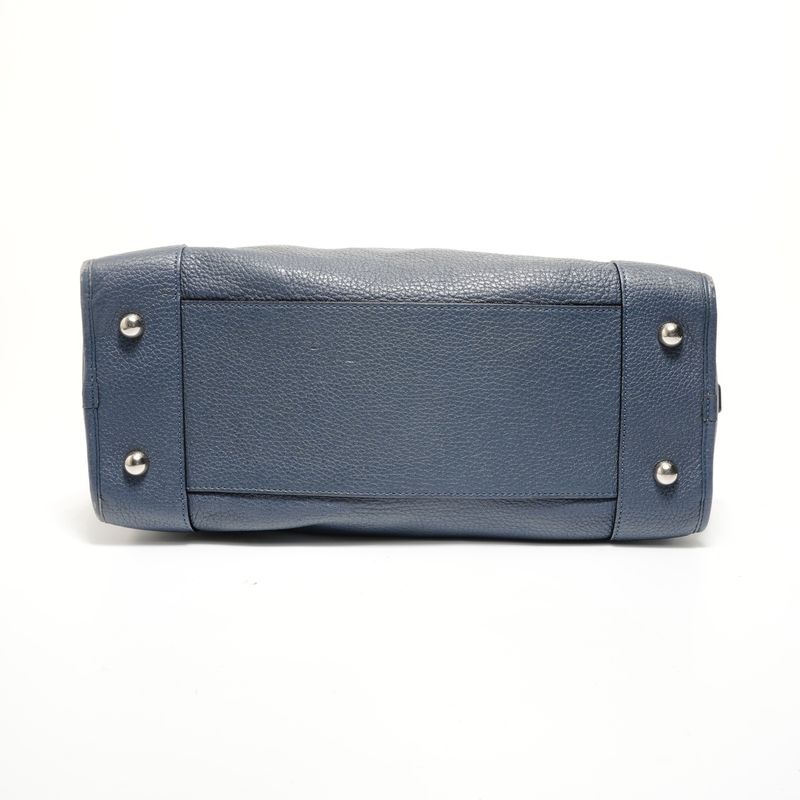 Loewe Handbag Amazona 36 Anagram