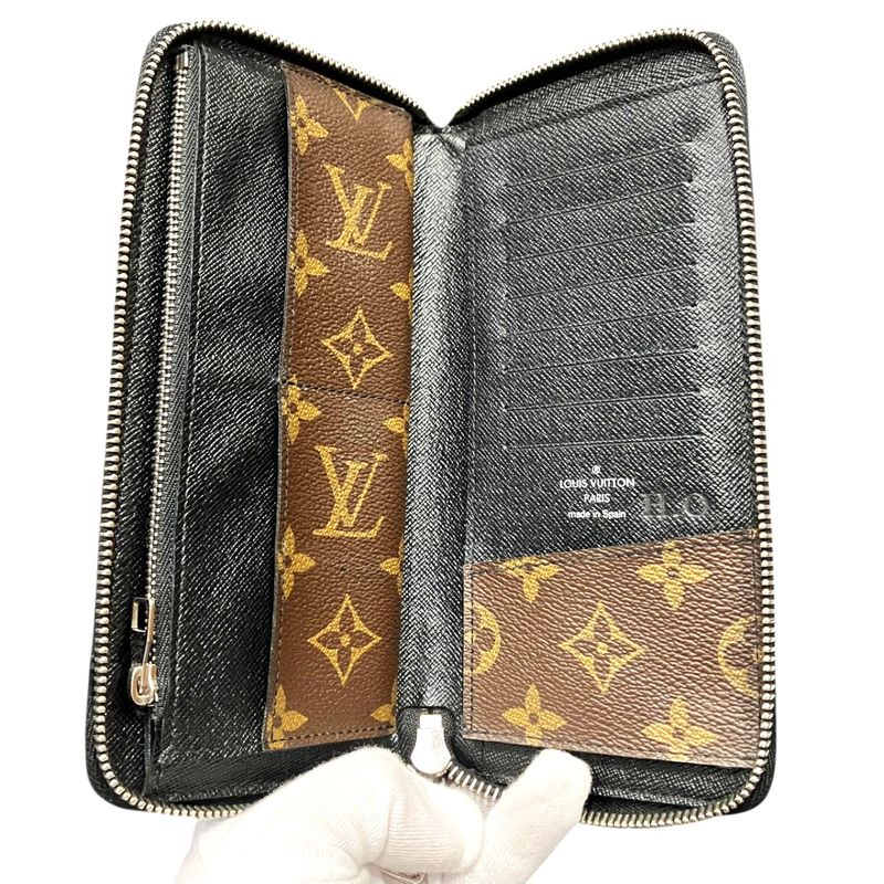 Louis Vuitton Zippy Wallet Vertical Monogram Macassar