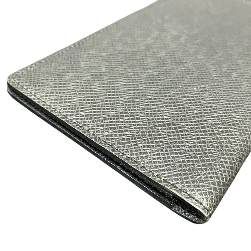 Louis Vuitton Portefeuille Long Taiga Billfold Leather Wallet