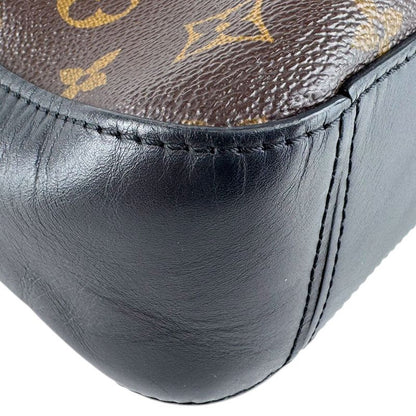 Louis Vuitton Shoulder Bag Saintonge