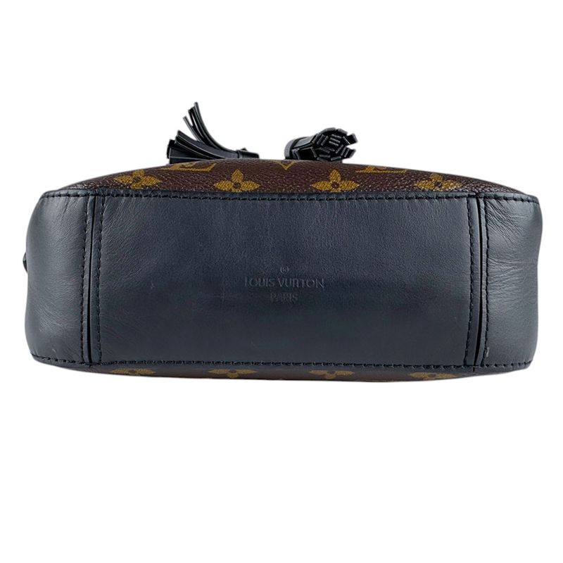 Louis Vuitton Shoulder Bag Saintonge