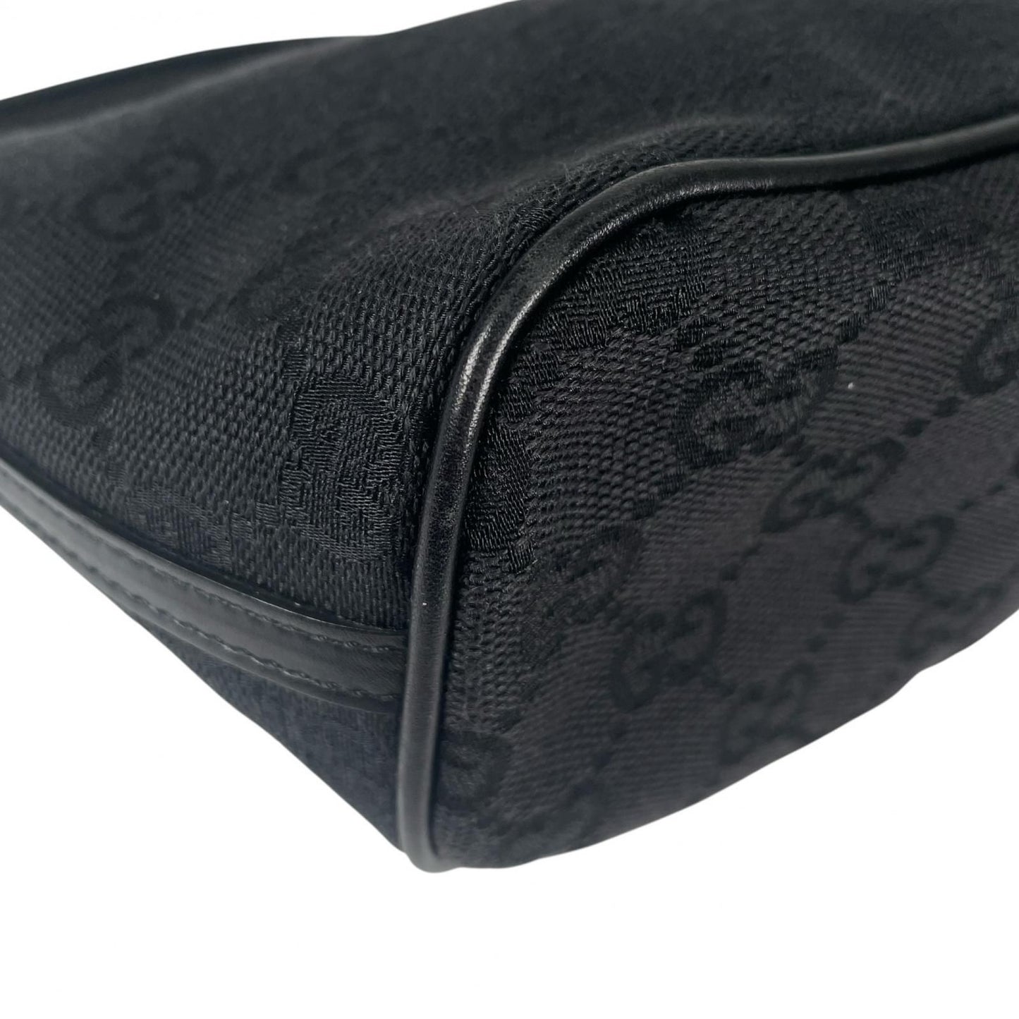 Gucci Pouch Handbag GG Canvas Black — view 7