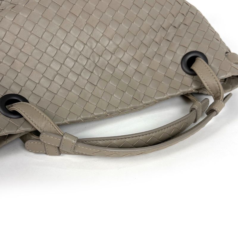Bottega Veneta Intrecciato Handbag Leather Grey