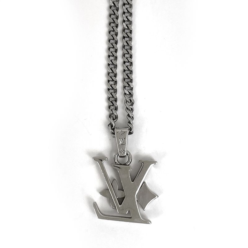 Louis Vuitton Pendant Monogram Low Necklace Metal Silver