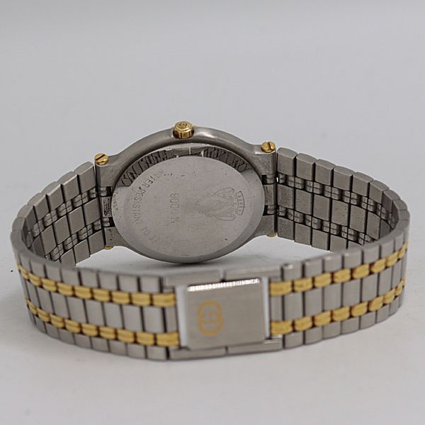 Gucci Quartz Gold Dial Date Watch Tam