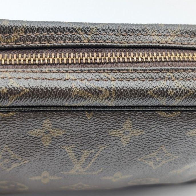 Louis Vuitton Trousse Toilette 23 Monogram Clutch Makeup Pouch