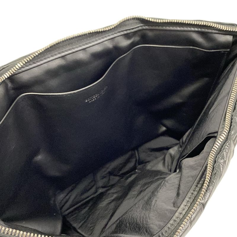 Bottega Veneta Clutch Padded Maxi Intrecciato Black
