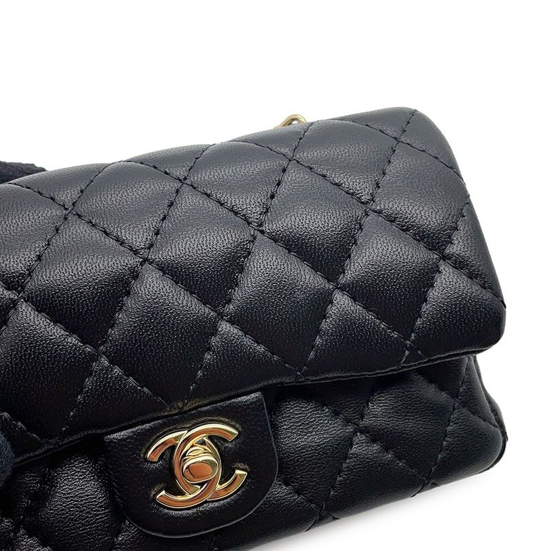 Chanel Charm CC Logo Quilted Mini Bag Lambskin Mini Pouch Case Black