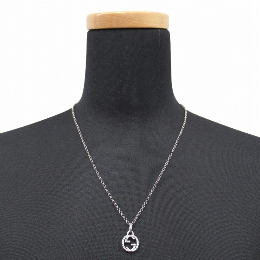 Gucci Polished Interlocking Pendant Necklace Silver