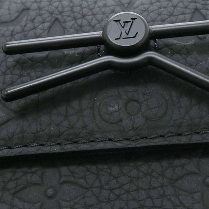 Louis Vuitton Steamer Wearable Wallet