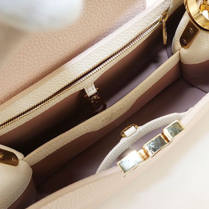 Louis Vuitton Capucines PM Taurillon Handbag Leather