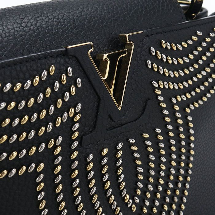 Louis Vuitton Capucines PM Taurillon Handbag Leather