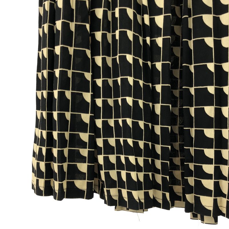 Celine Rayon All Over Pattern Pleated Skirt 36 Black Beige