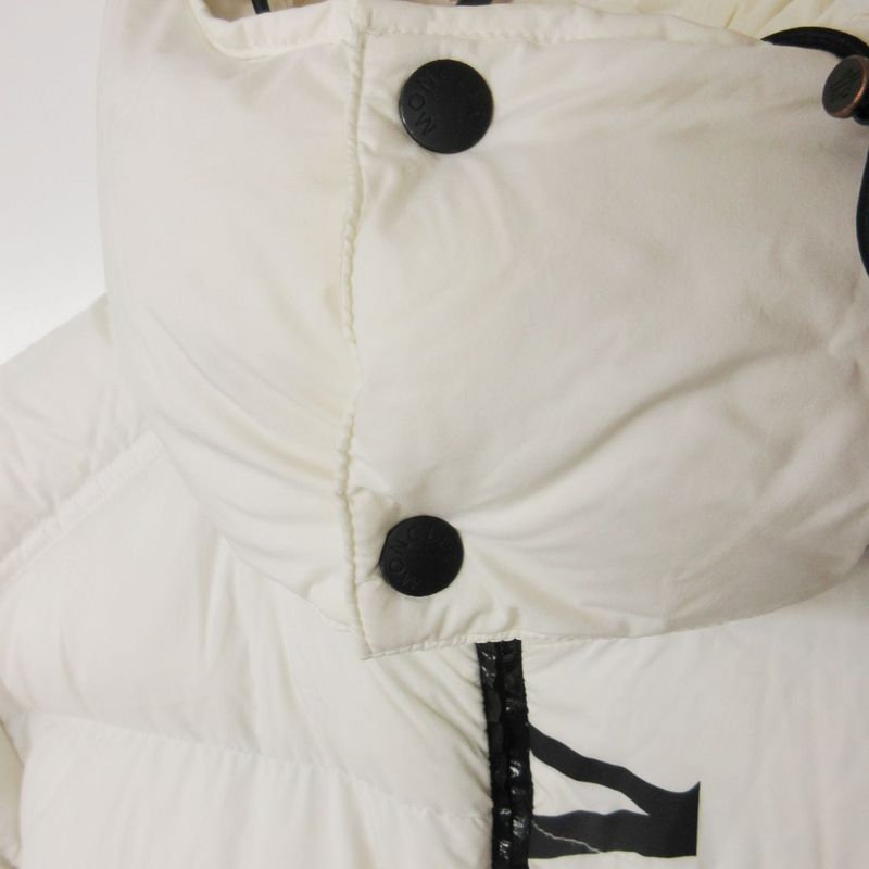 Moncler Down Jacket Maures Zip Up Logo White