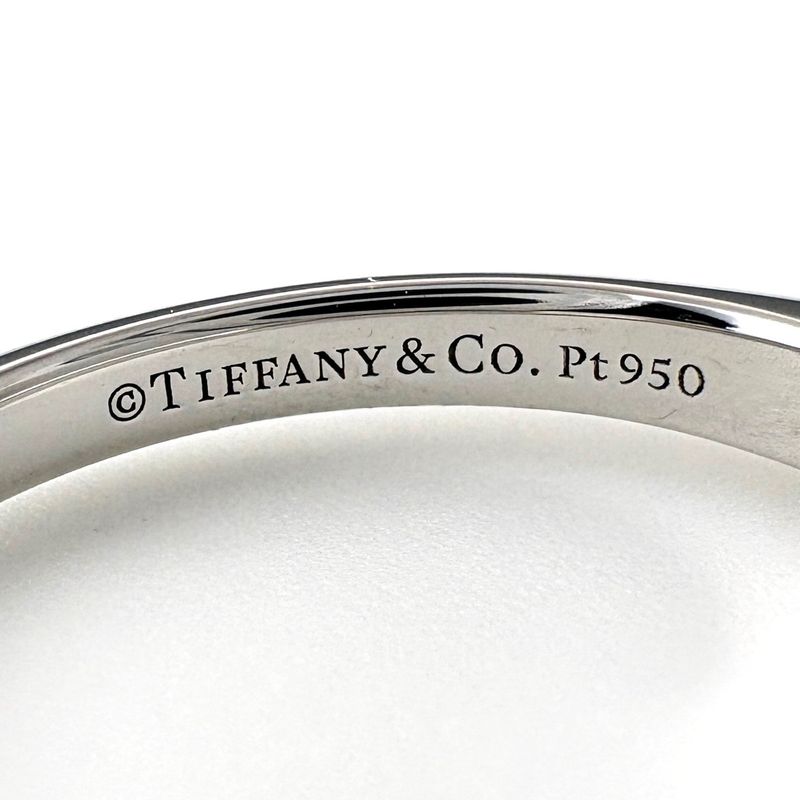 Tiffany & Co Solitaire Ring Platinum . Diamond