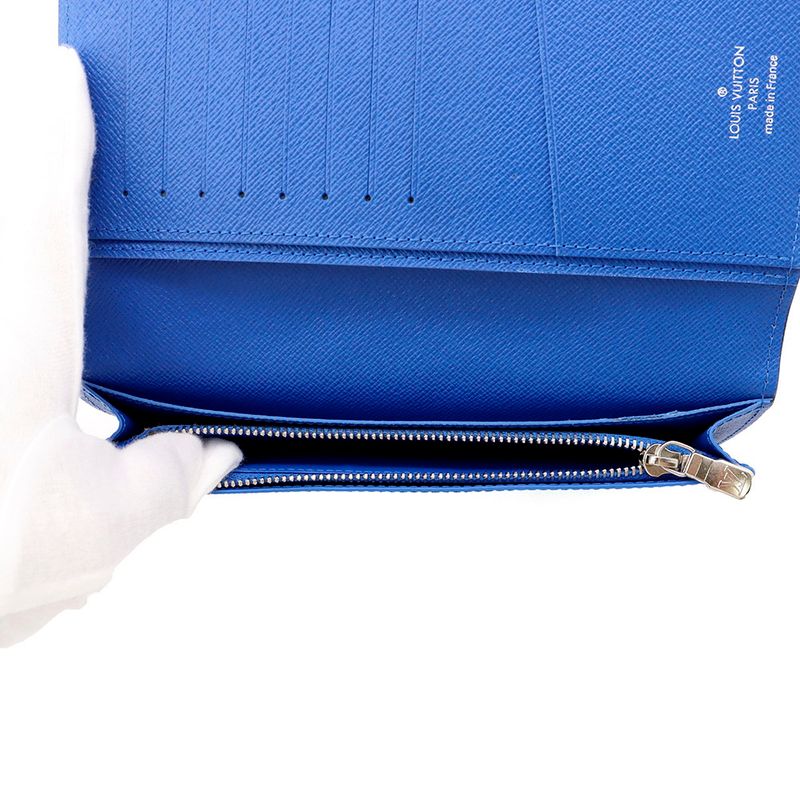 Louis Vuitton Wallet Taiga
