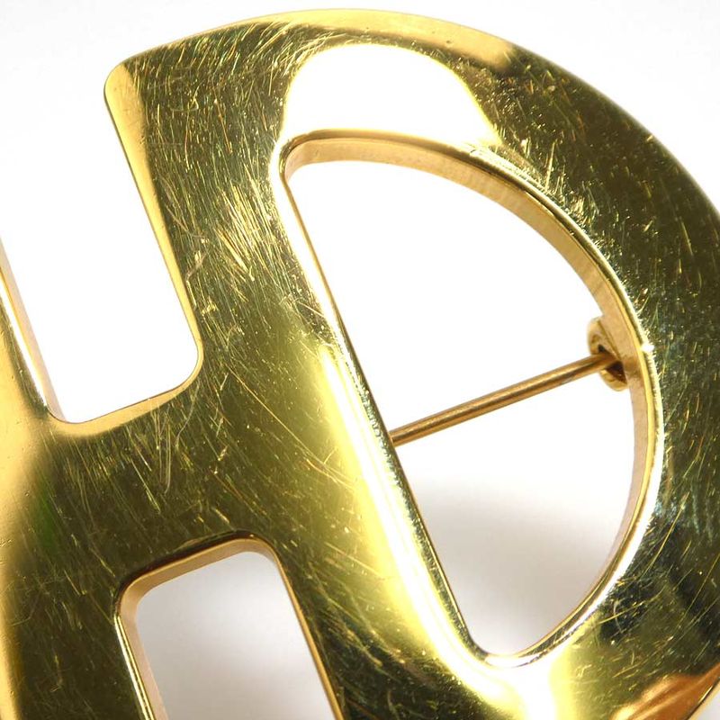 Celine Brooch Gold