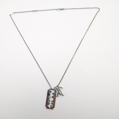 Louis Vuitton Collier Charm for Gentlemen Silver Lvlogo Paris Necklace