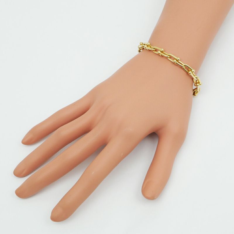 Tiffany & Co Small Link Bracelet 18k Gold 18k 19.3 cm Inner Diameter 17.5 cm