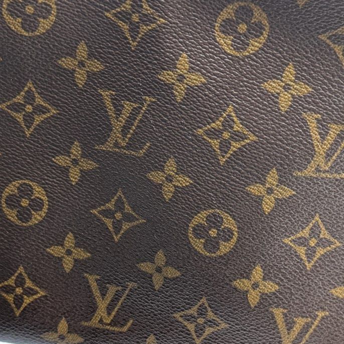 Louis Vuitton Poche Document Monogram Vintage Clutch