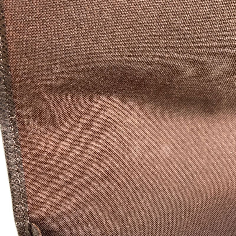 Louis Vuitton Andrey Shoulder Bag Taiga