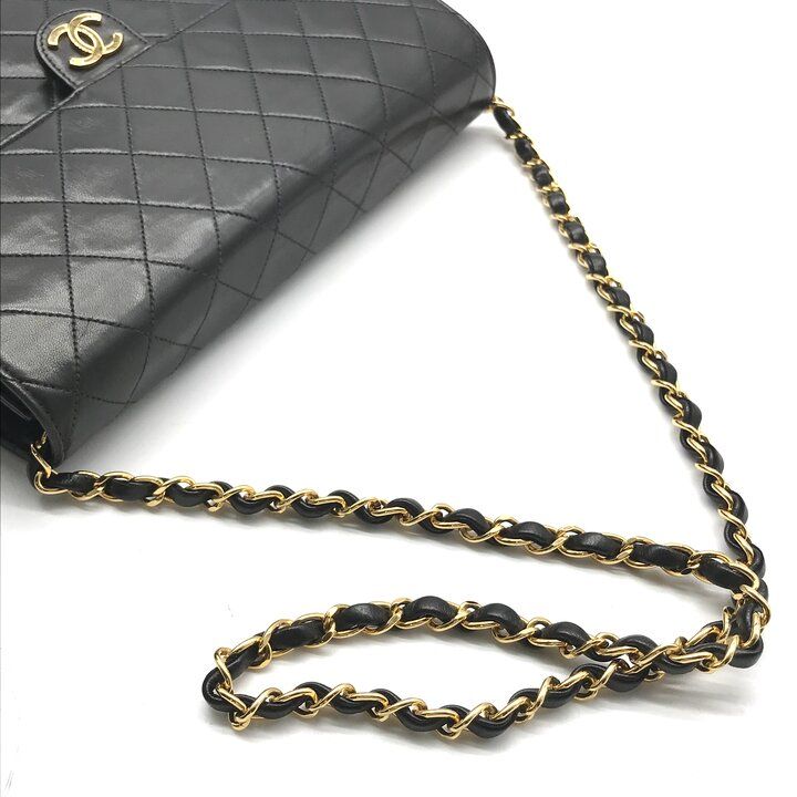 Chanel CC Logo Quilted Pushlock Lambskin Chain Shoulder Bag Black Purse