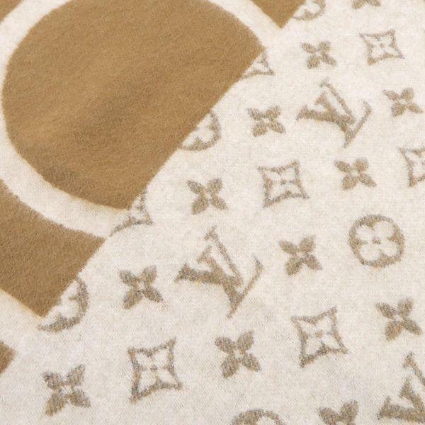 Louis Vuitton Scarf Monogram Split