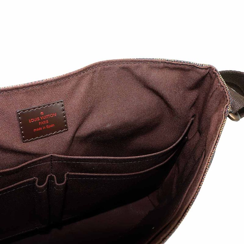 Louis Vuitton Damier District MM Shoulder Bag Ebene