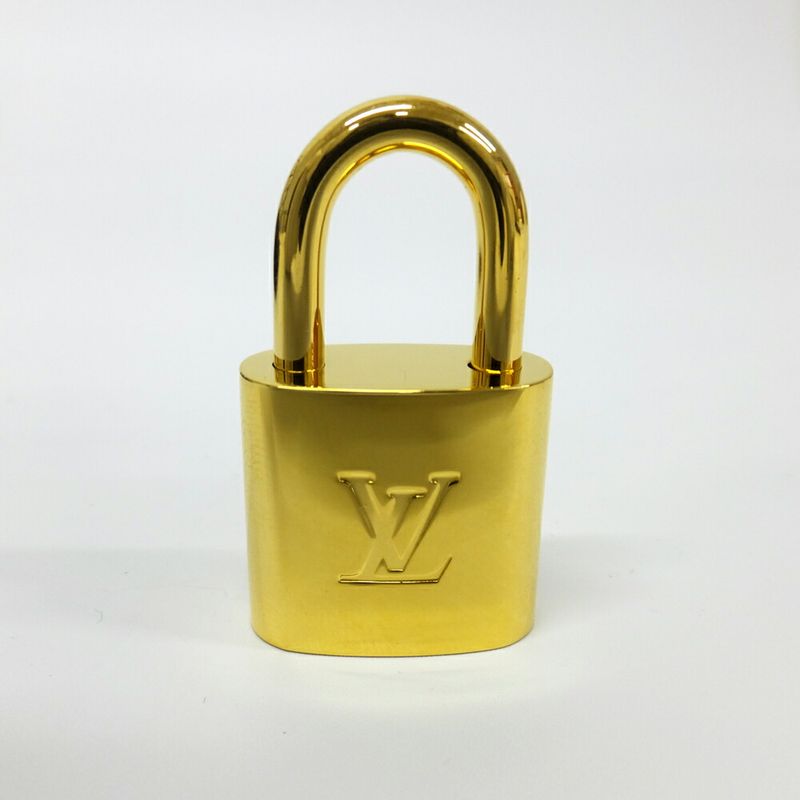 Louis Vuitton Alma BB Bubble Glam Leather White Black Quilted Gold 2-Way Bag