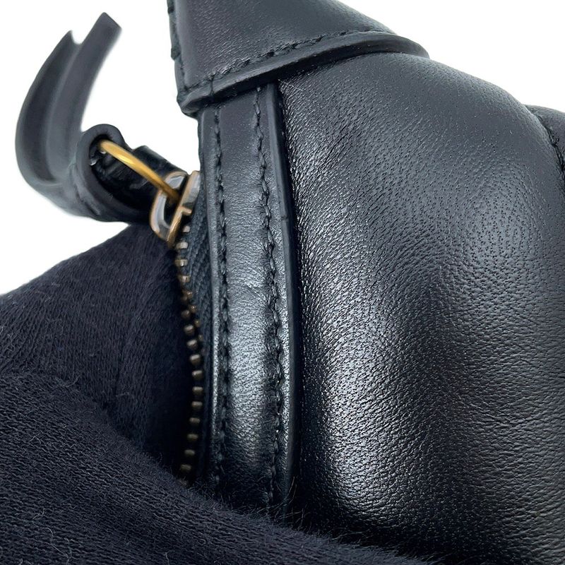 Gucci Chain Shoulder Bag GG Marmont Small Quilted Leather Black
